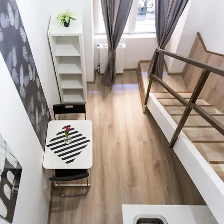 Private Lofts Apartmán *