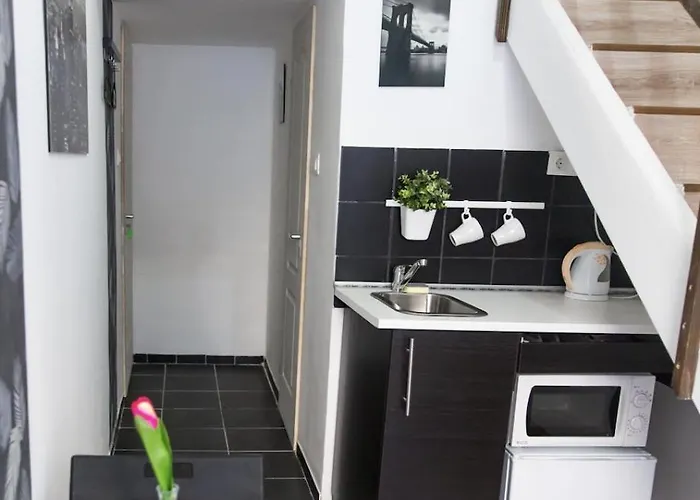 Private Lofts *